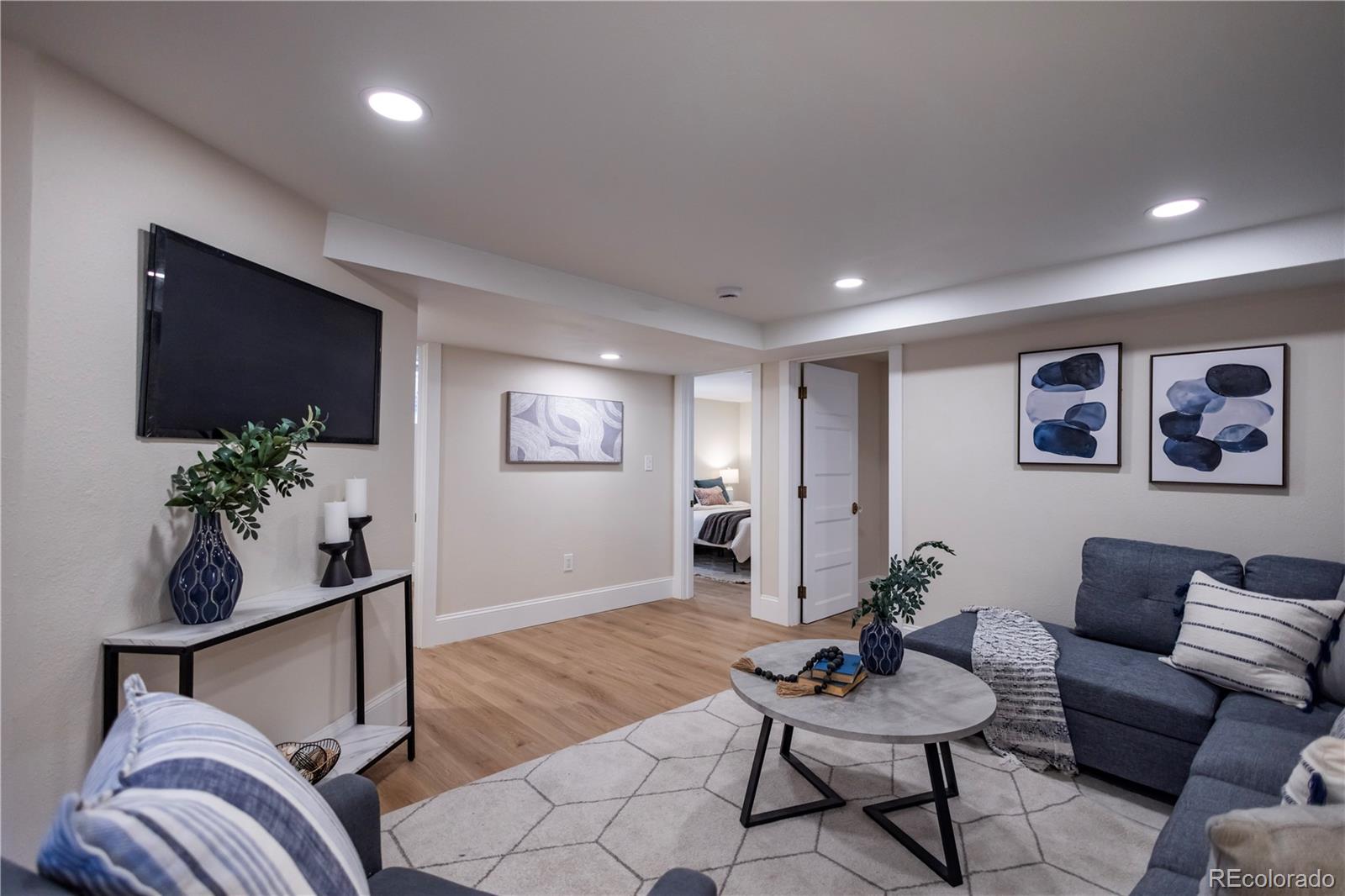 MLS Image #22 for 2590  grape street,denver, Colorado