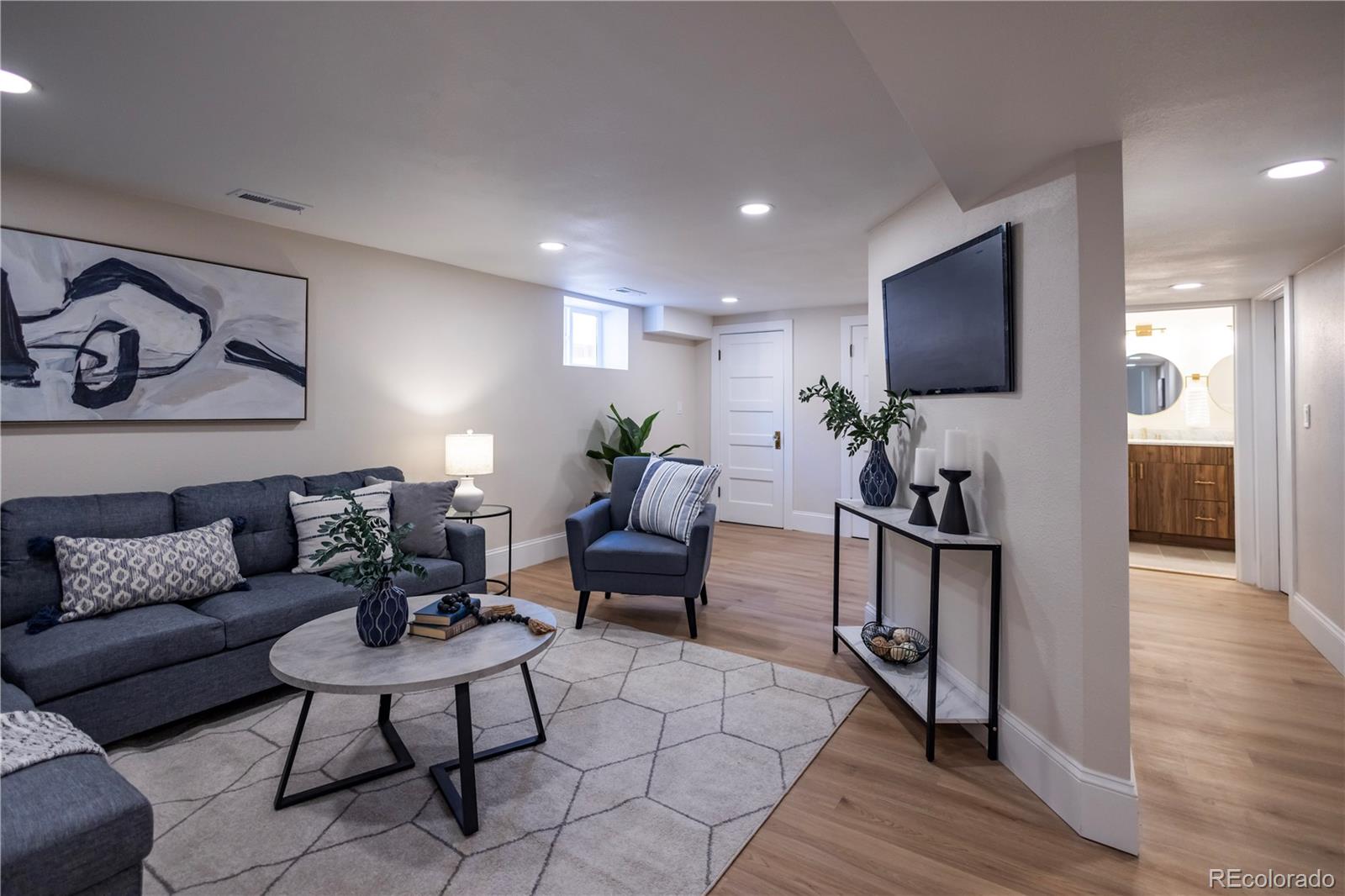 MLS Image #24 for 2590  grape street,denver, Colorado