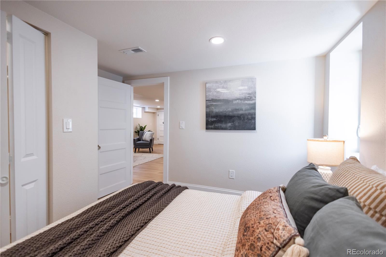 MLS Image #26 for 2590  grape street,denver, Colorado