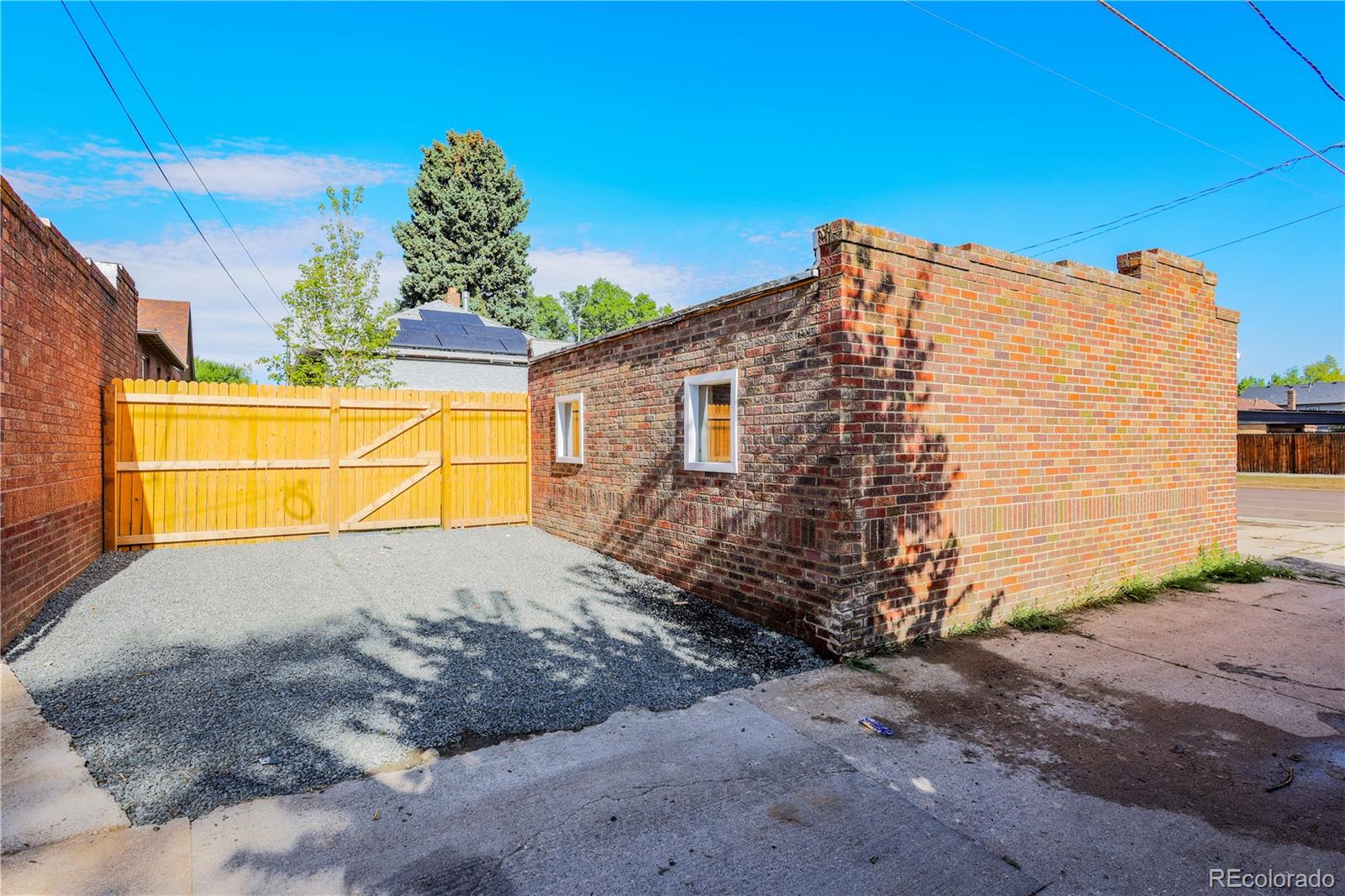 MLS Image #37 for 2590  grape street,denver, Colorado