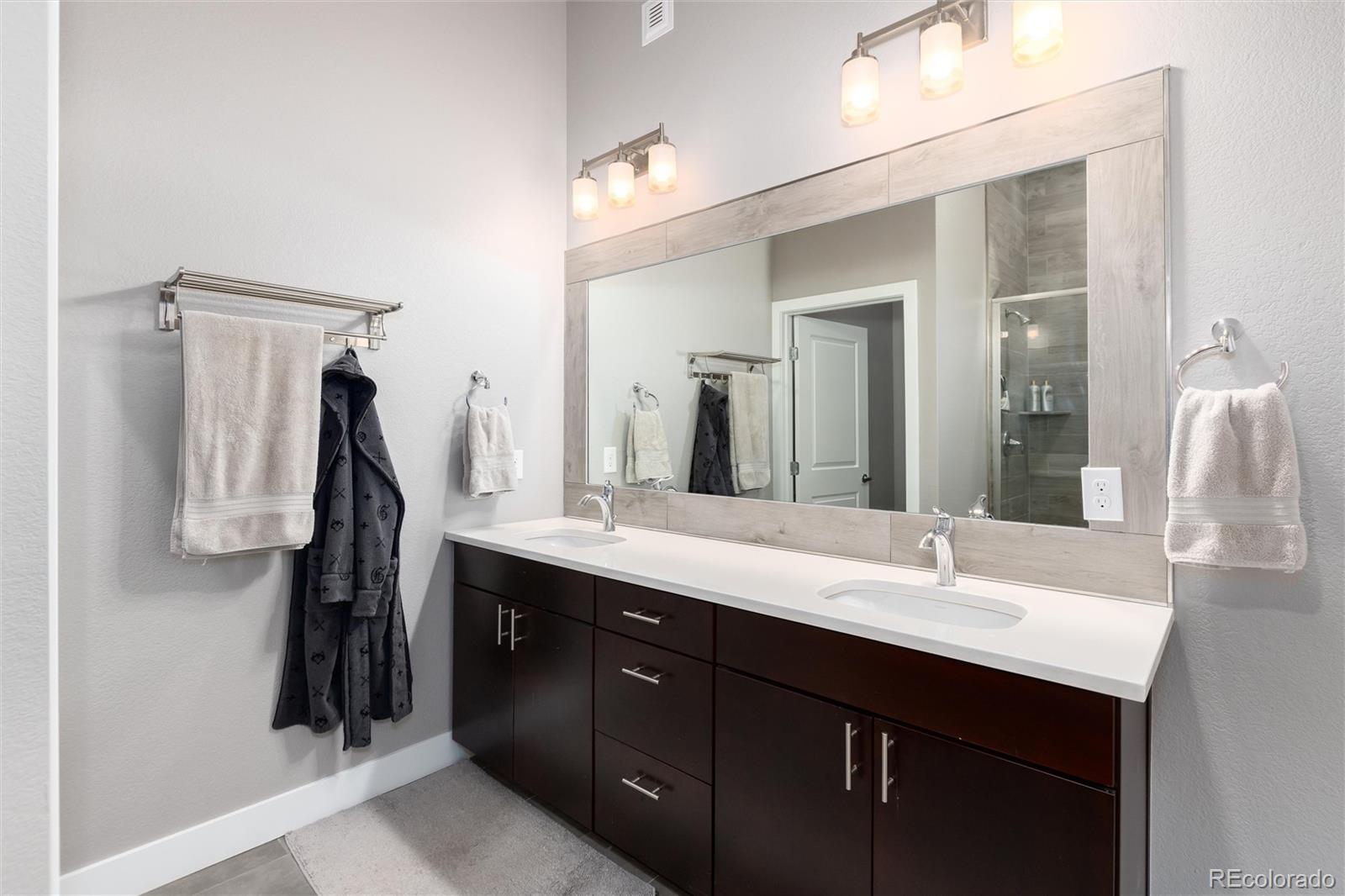 MLS Image #18 for 1733  grove street,denver, Colorado