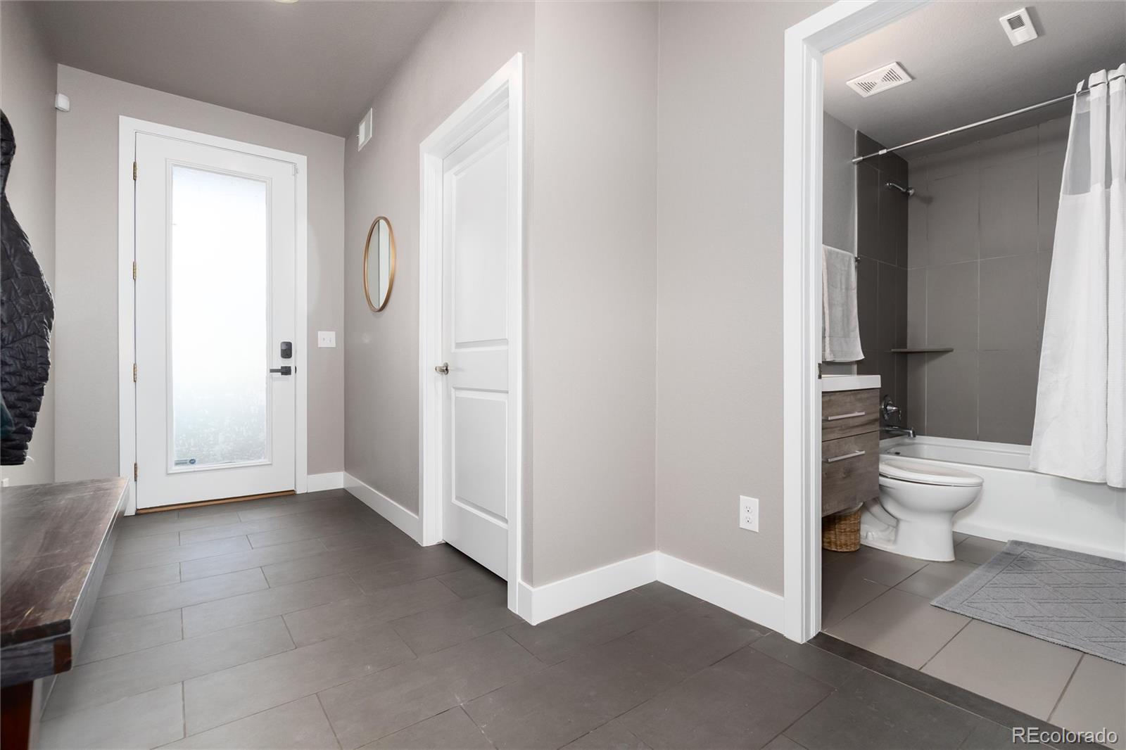 MLS Image #24 for 1733  grove street,denver, Colorado