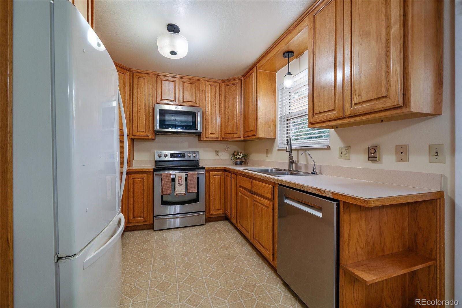MLS Image #10 for 967  mountain view drive,castle rock, Colorado