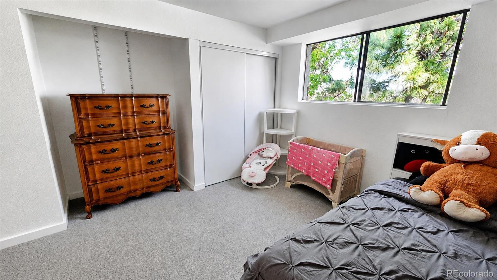 MLS Image #10 for 2325 s linden court,denver, Colorado