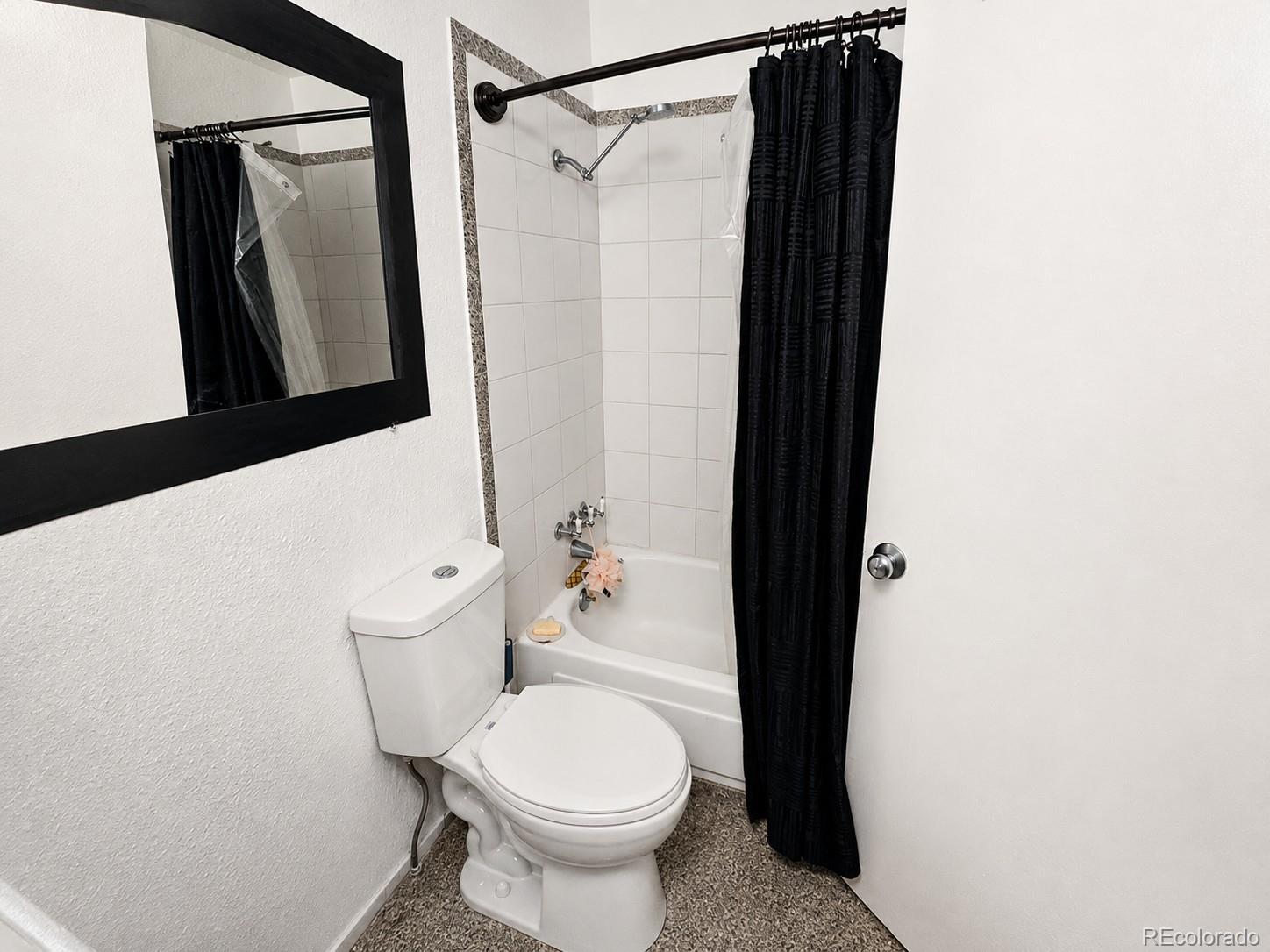 MLS Image #9 for 2325 s linden court,denver, Colorado