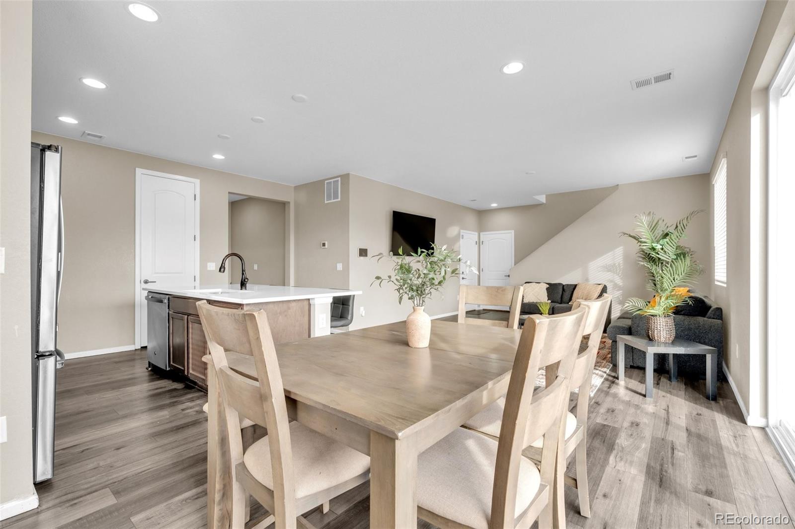 MLS Image #17 for 27922 e 10th drive,aurora, Colorado