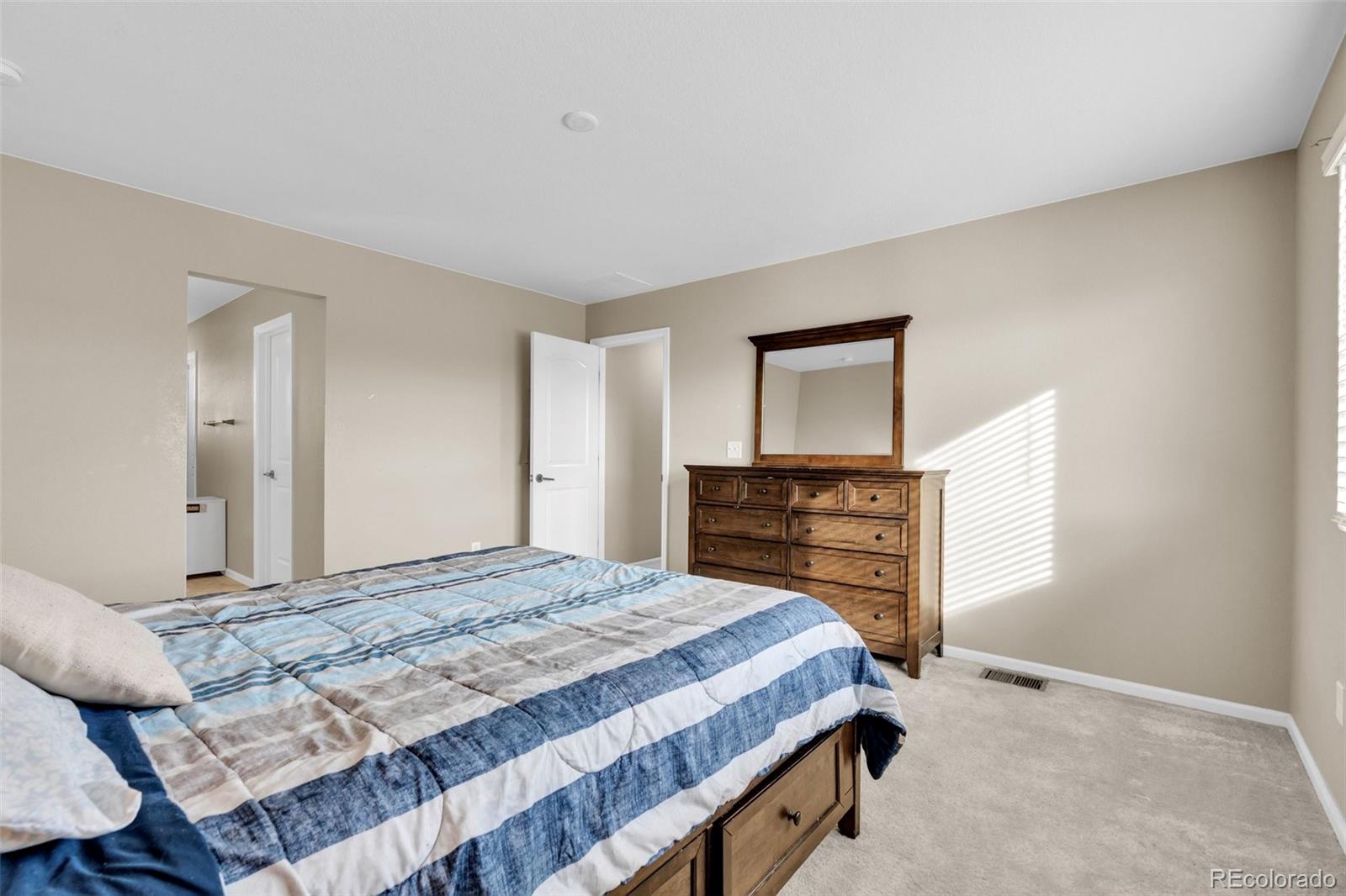 MLS Image #20 for 27922 e 10th drive,aurora, Colorado