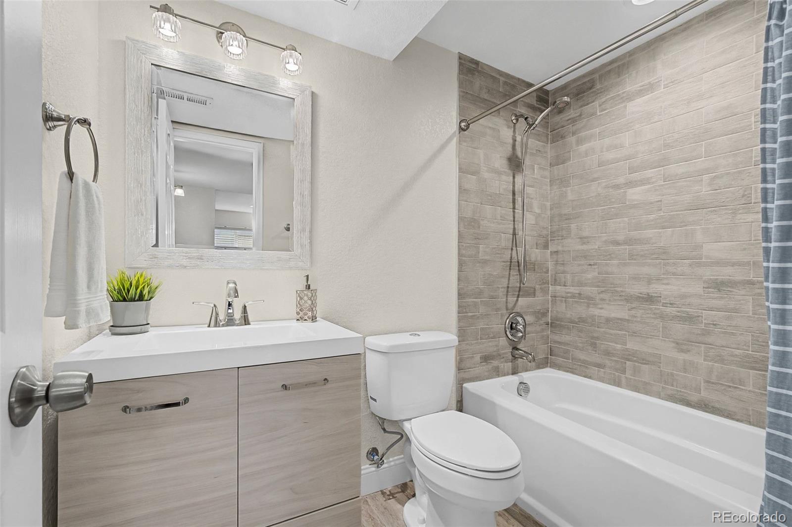 MLS Image #19 for 10024  wyandott circle,denver, Colorado