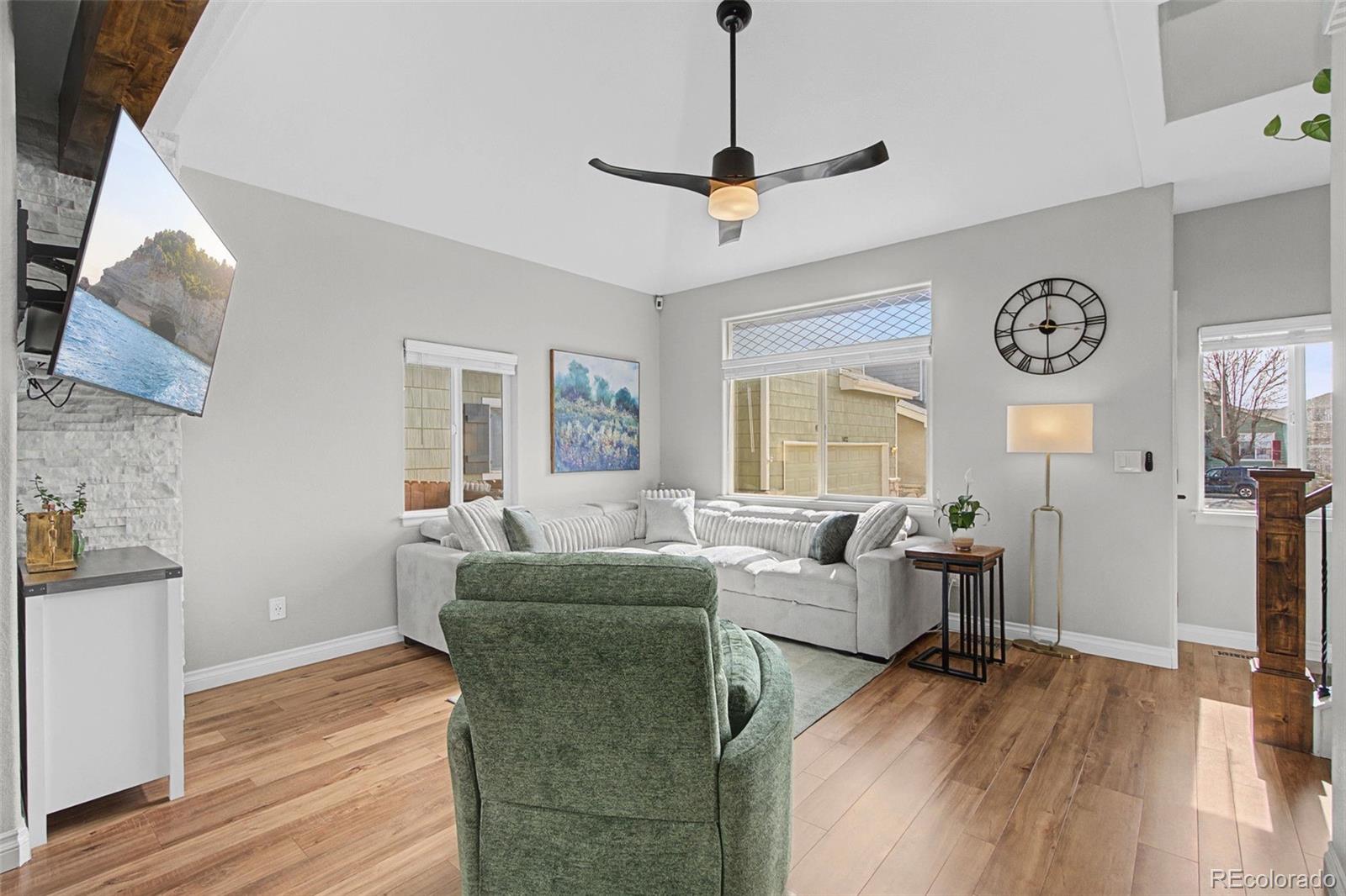 MLS Image #4 for 10024  wyandott circle,denver, Colorado