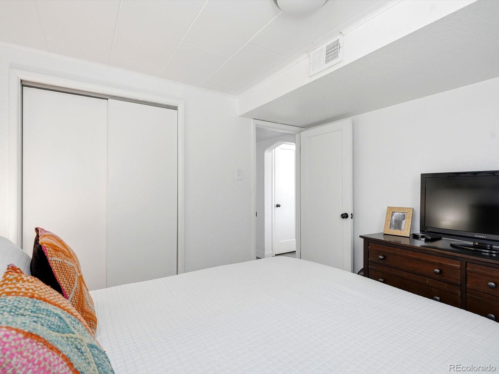 MLS Image #23 for 2305  ames street,edgewater, Colorado