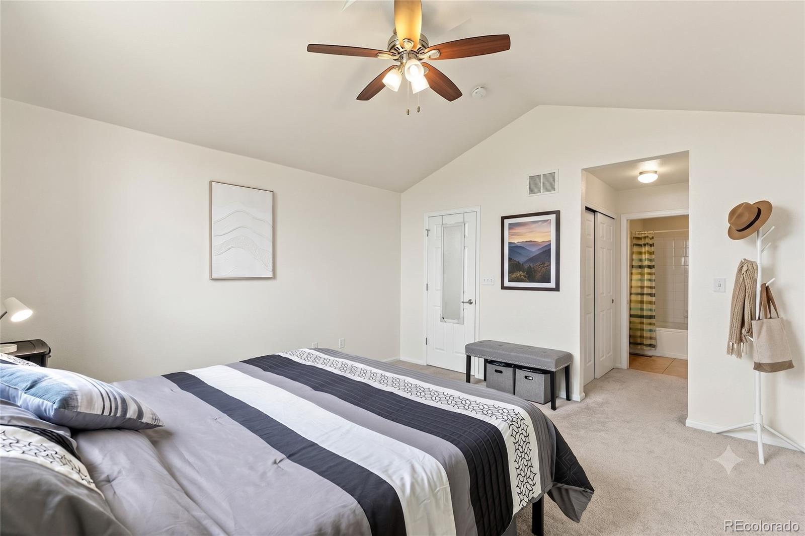 MLS Image #13 for 9778  cherry lane,denver, Colorado