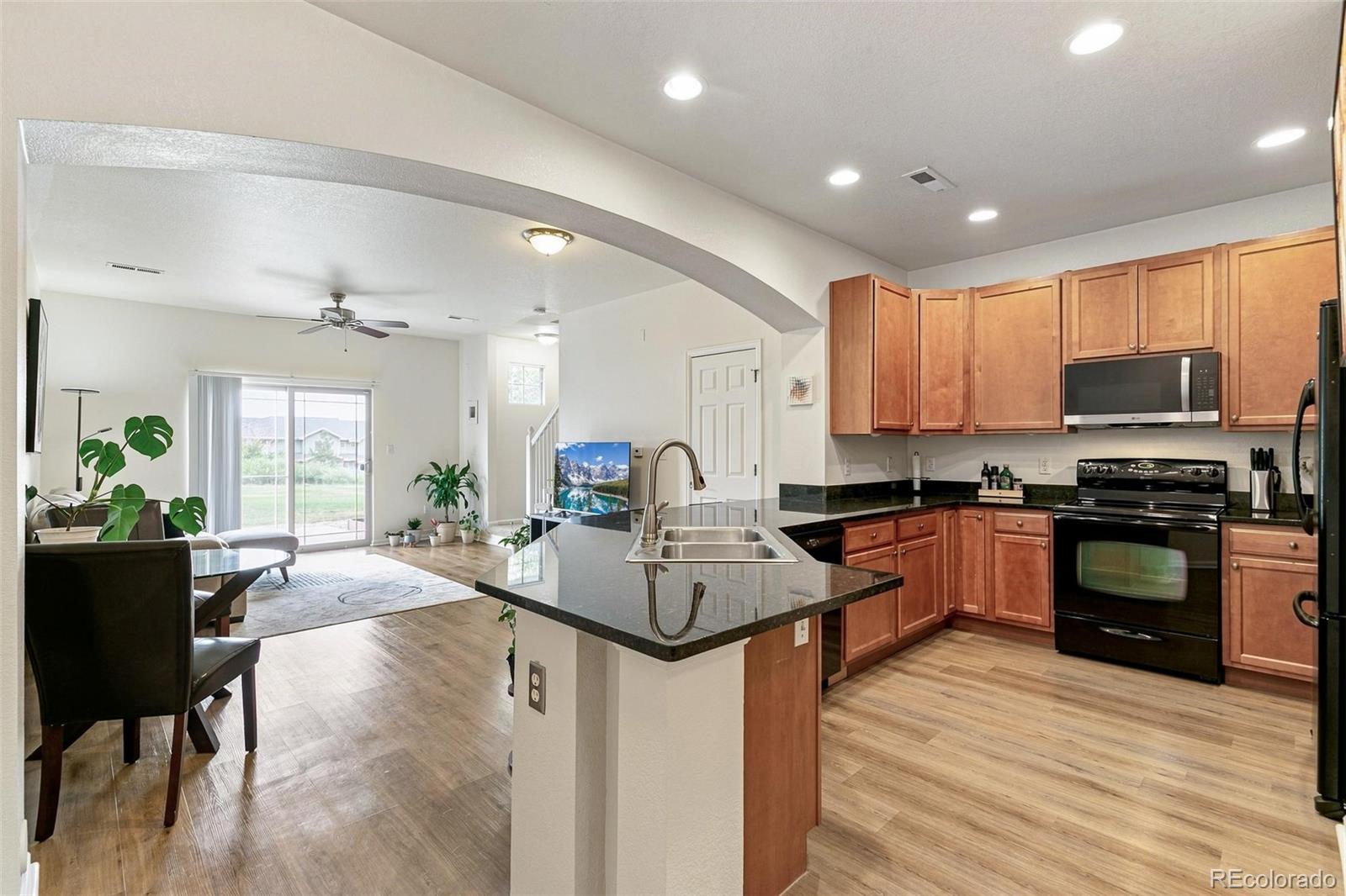 MLS Image #4 for 9778  cherry lane,denver, Colorado
