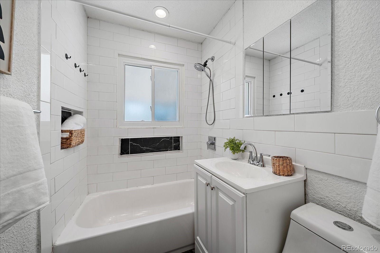MLS Image #13 for 750  kenton street,aurora, Colorado