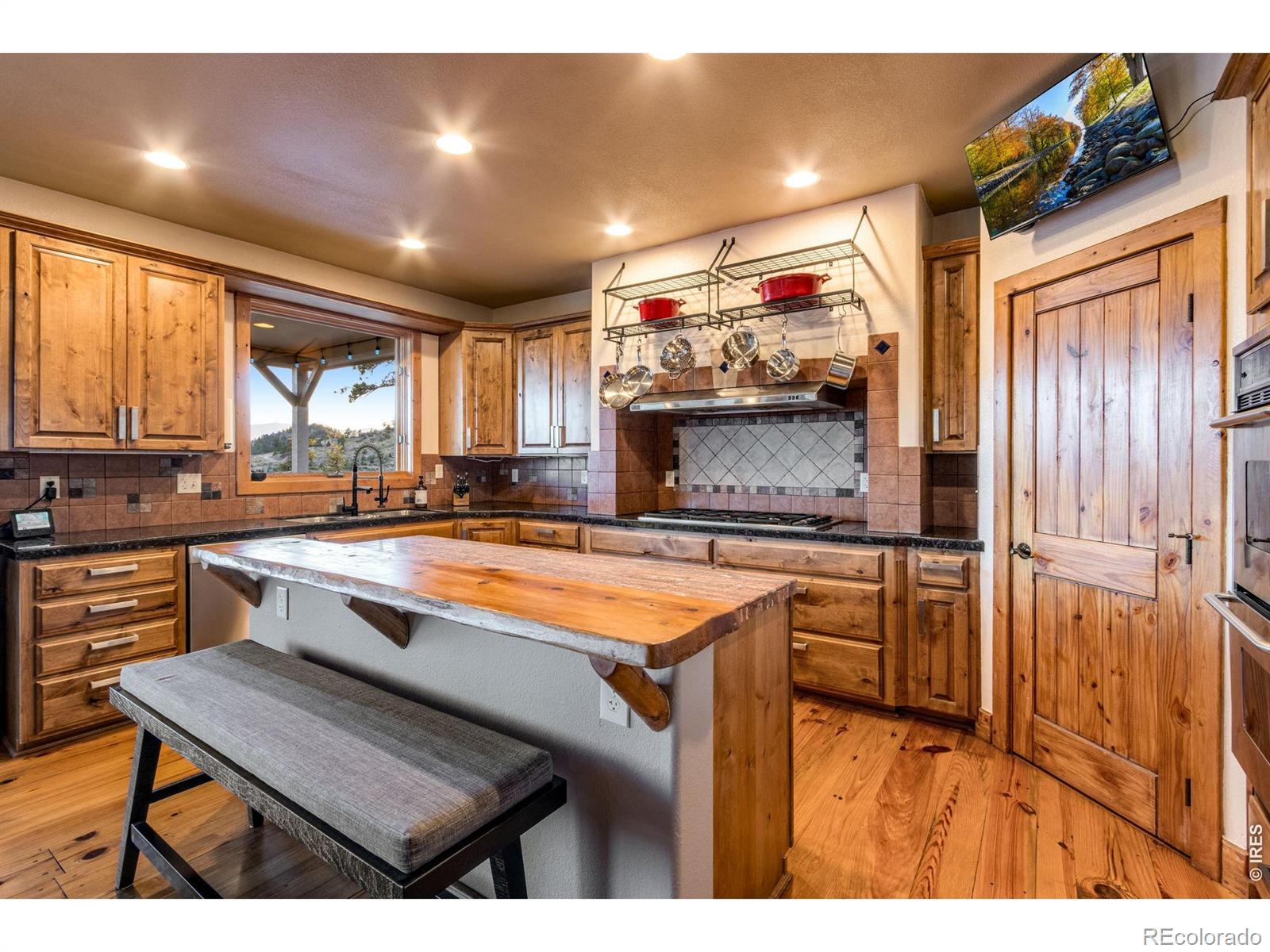 MLS Image #20 for 5433 n rim road,livermore, Colorado