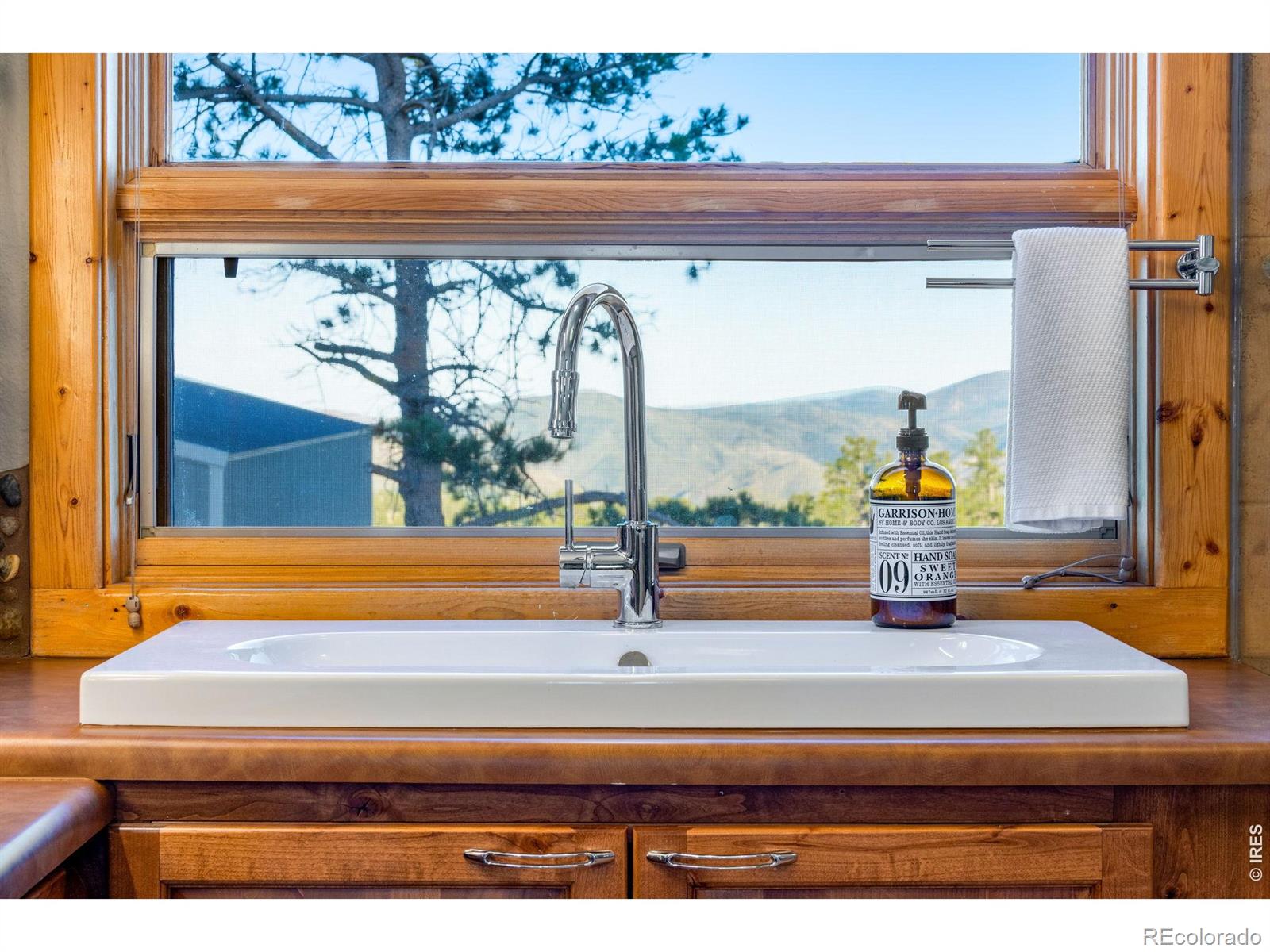 MLS Image #30 for 5433 n rim road,livermore, Colorado