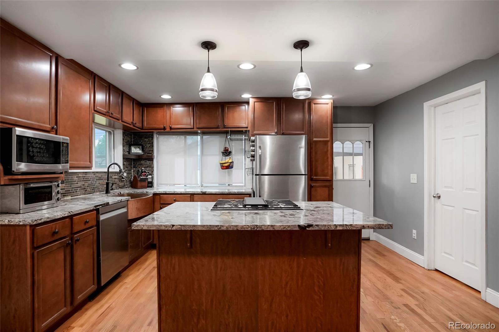 MLS Image #10 for 1865 s downing street,denver, Colorado