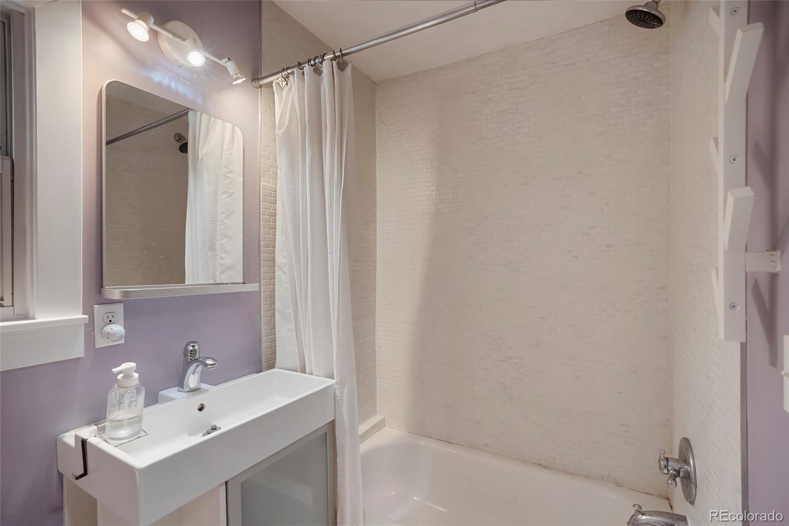 MLS Image #18 for 1865 s downing street,denver, Colorado