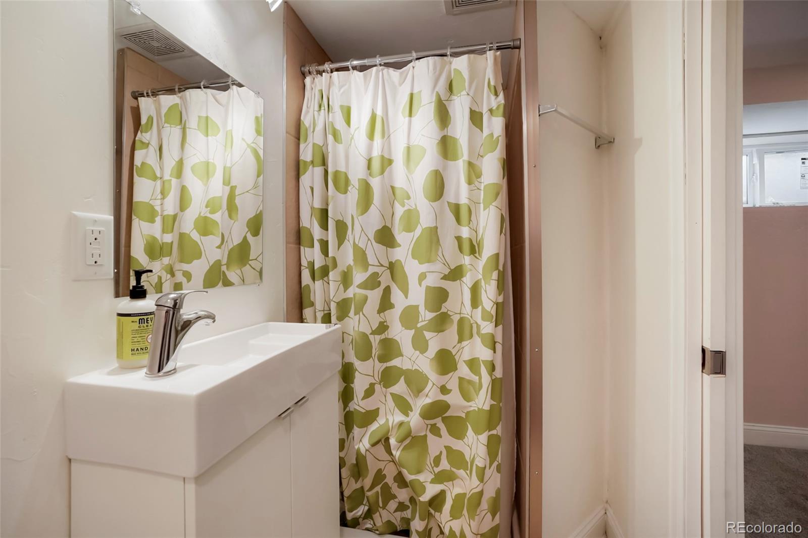 MLS Image #22 for 1865 s downing street,denver, Colorado