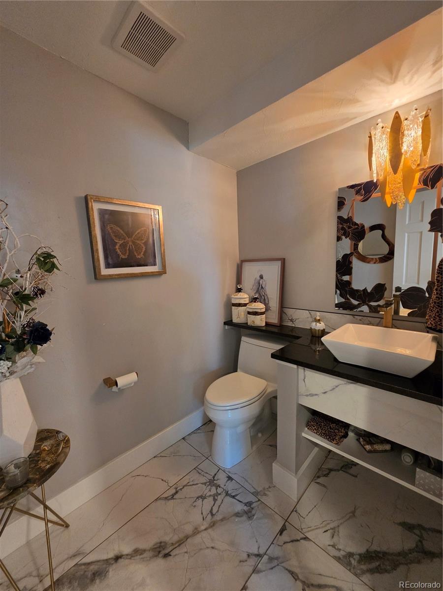 MLS Image #18 for 2660 s steele street,denver, Colorado
