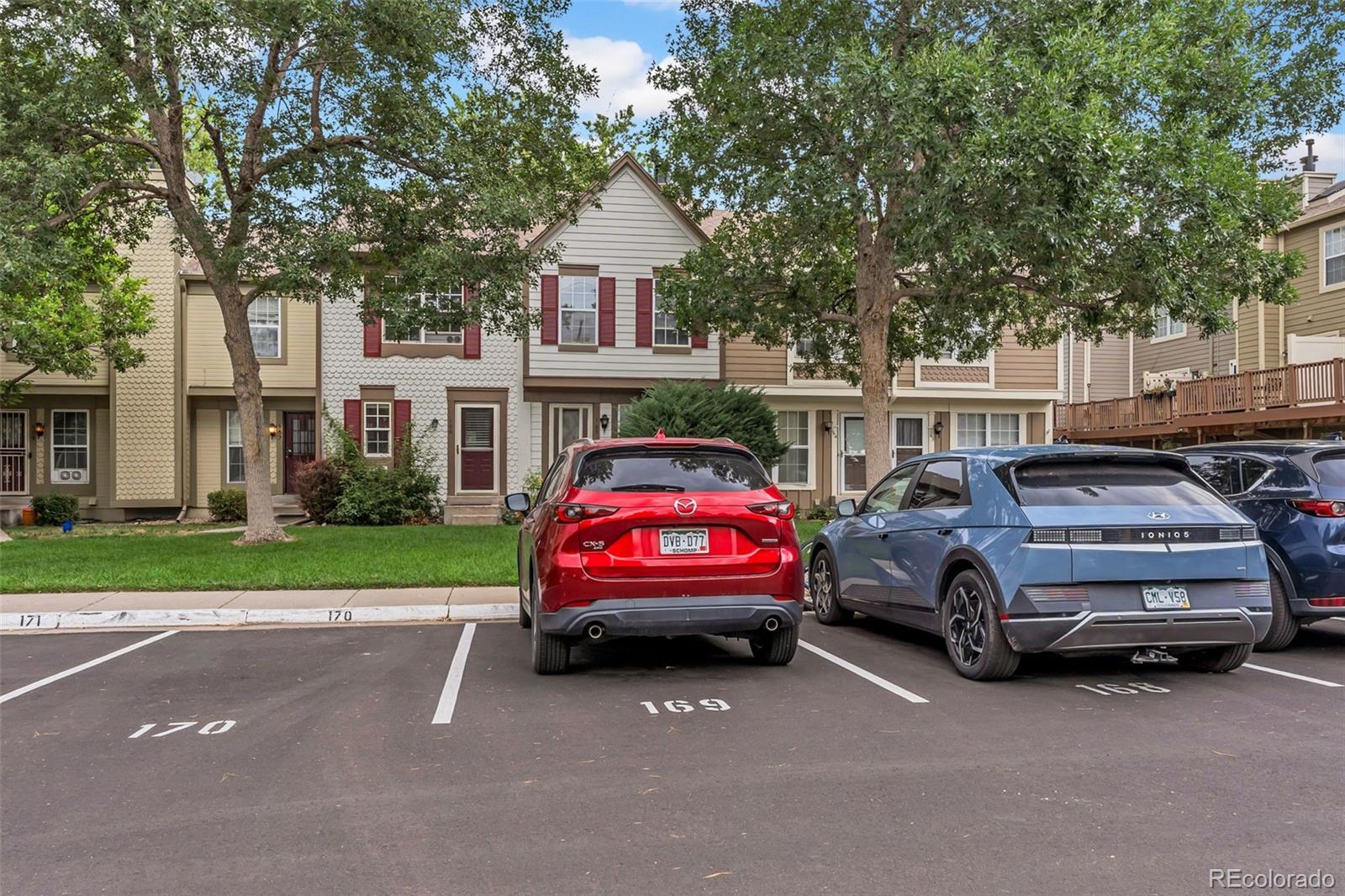 MLS Image #17 for 1811 s quebec way,denver, Colorado
