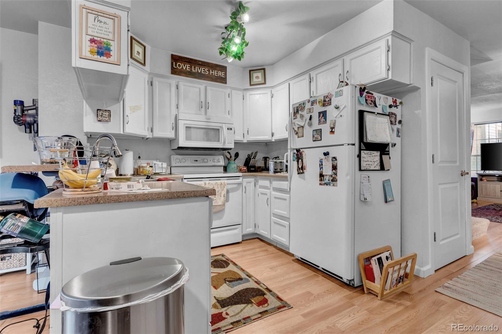 MLS Image #4 for 1811 s quebec way,denver, Colorado