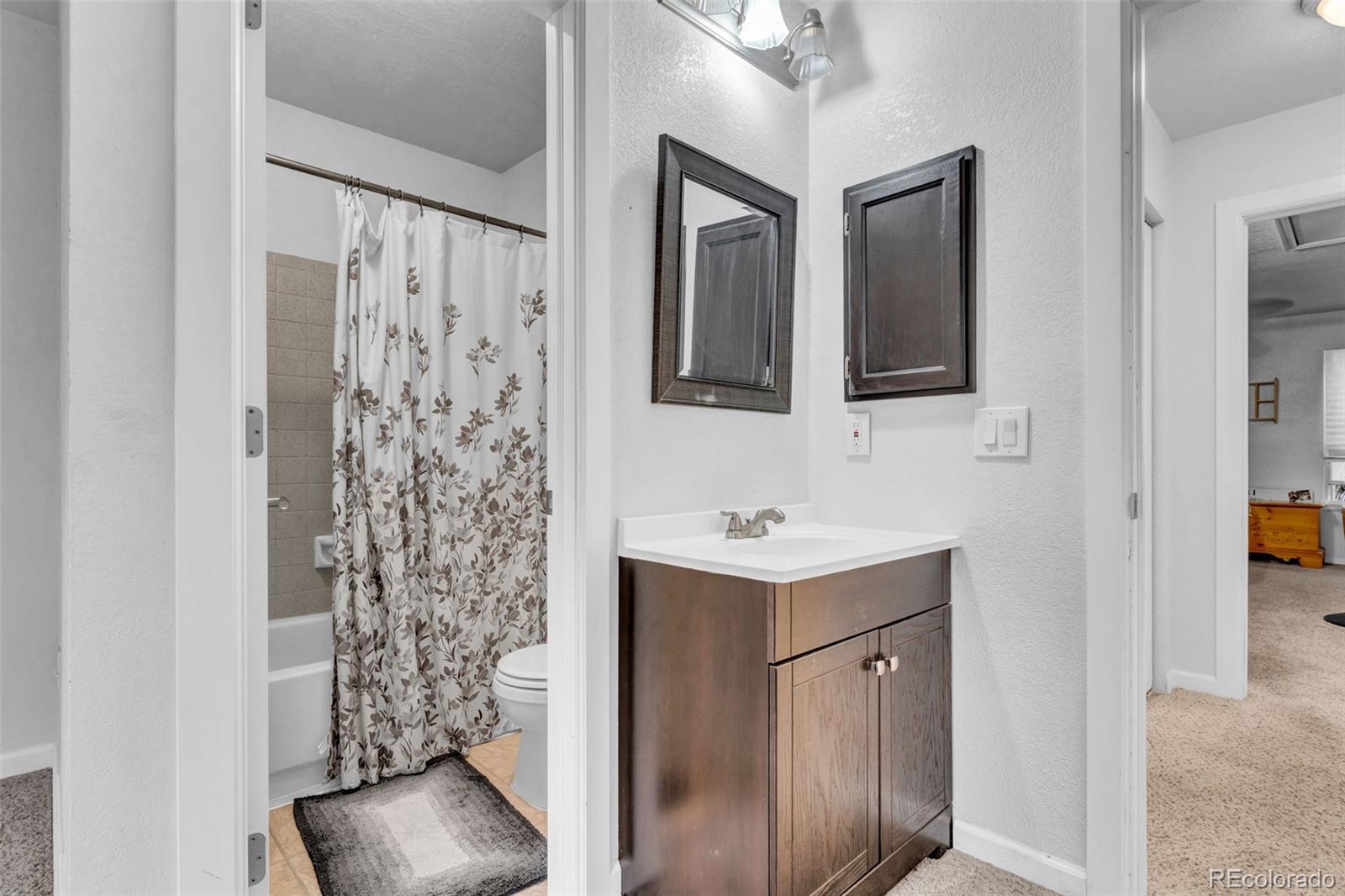 MLS Image #8 for 1811 s quebec way,denver, Colorado