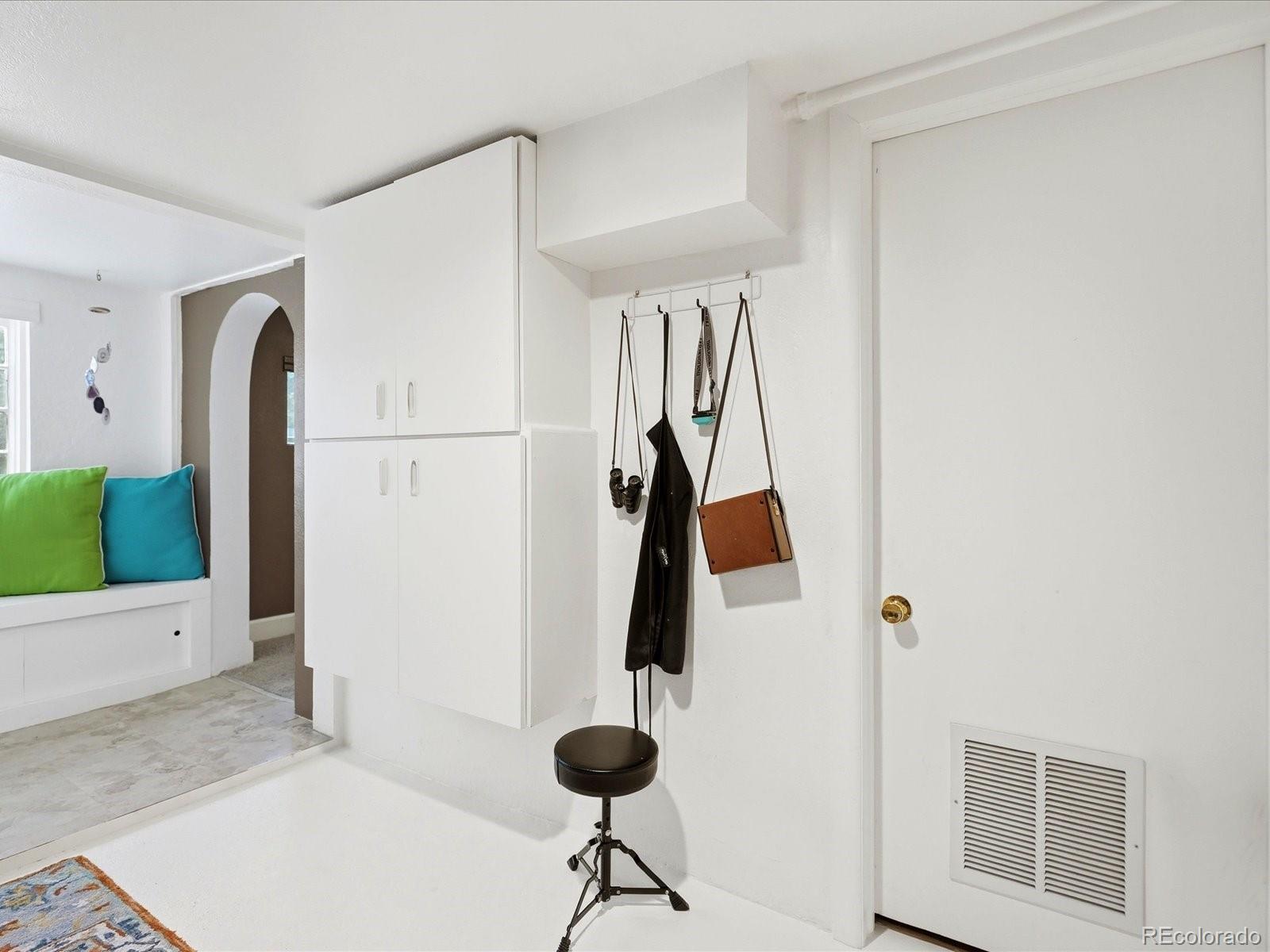 MLS Image #12 for 26407 s end road,kittredge, Colorado