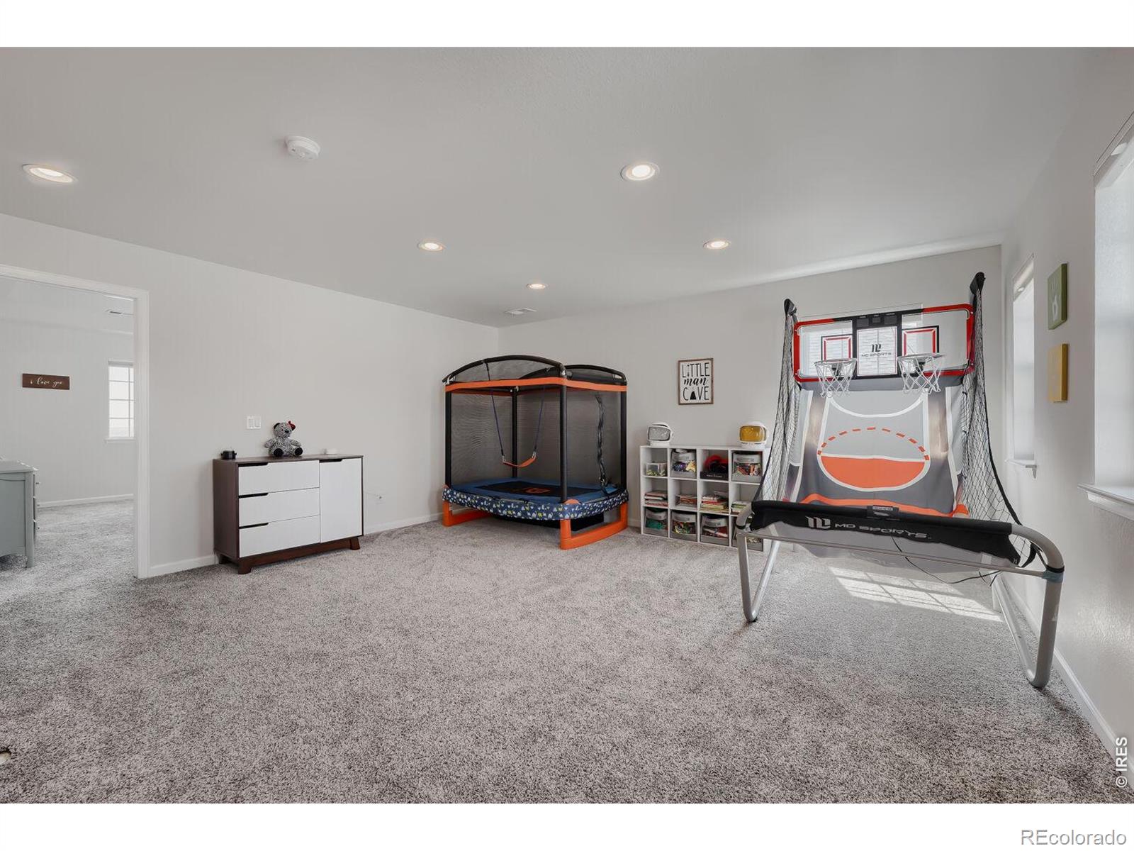 MLS Image #11 for 7170 s uriah street,aurora, Colorado