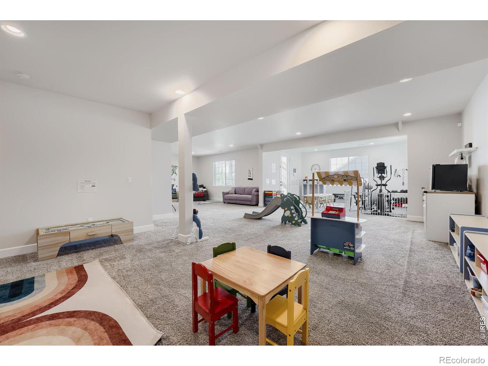 MLS Image #12 for 7170 s uriah street,aurora, Colorado