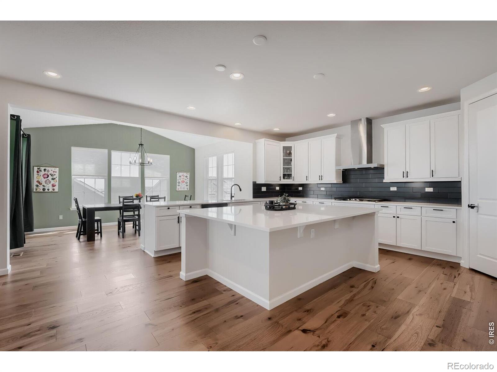 MLS Image #7 for 7170 s uriah street,aurora, Colorado