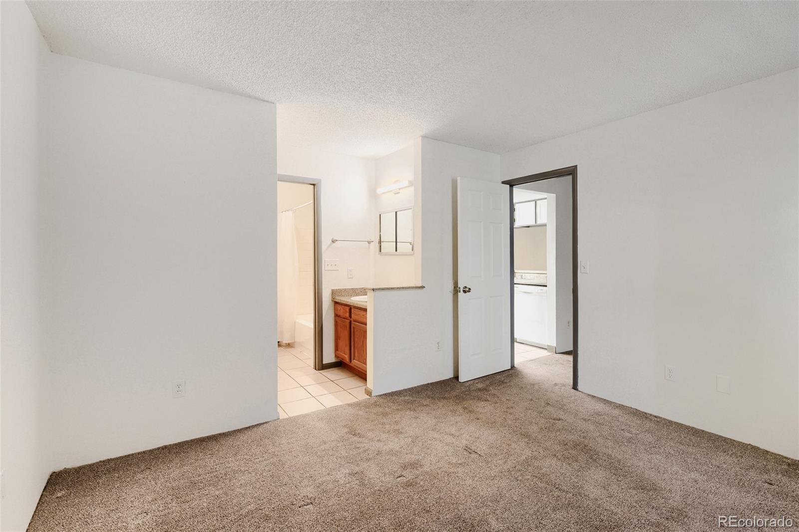 MLS Image #13 for 8378 s upham way b106,littleton, Colorado