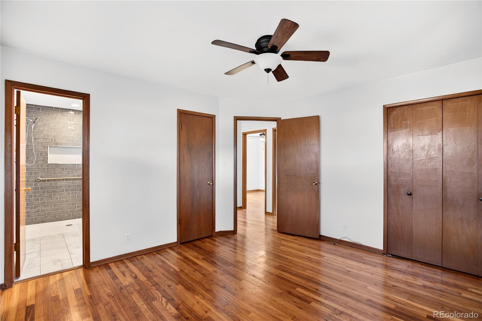 MLS Image #11 for 1880 s monaco parkway,denver, Colorado
