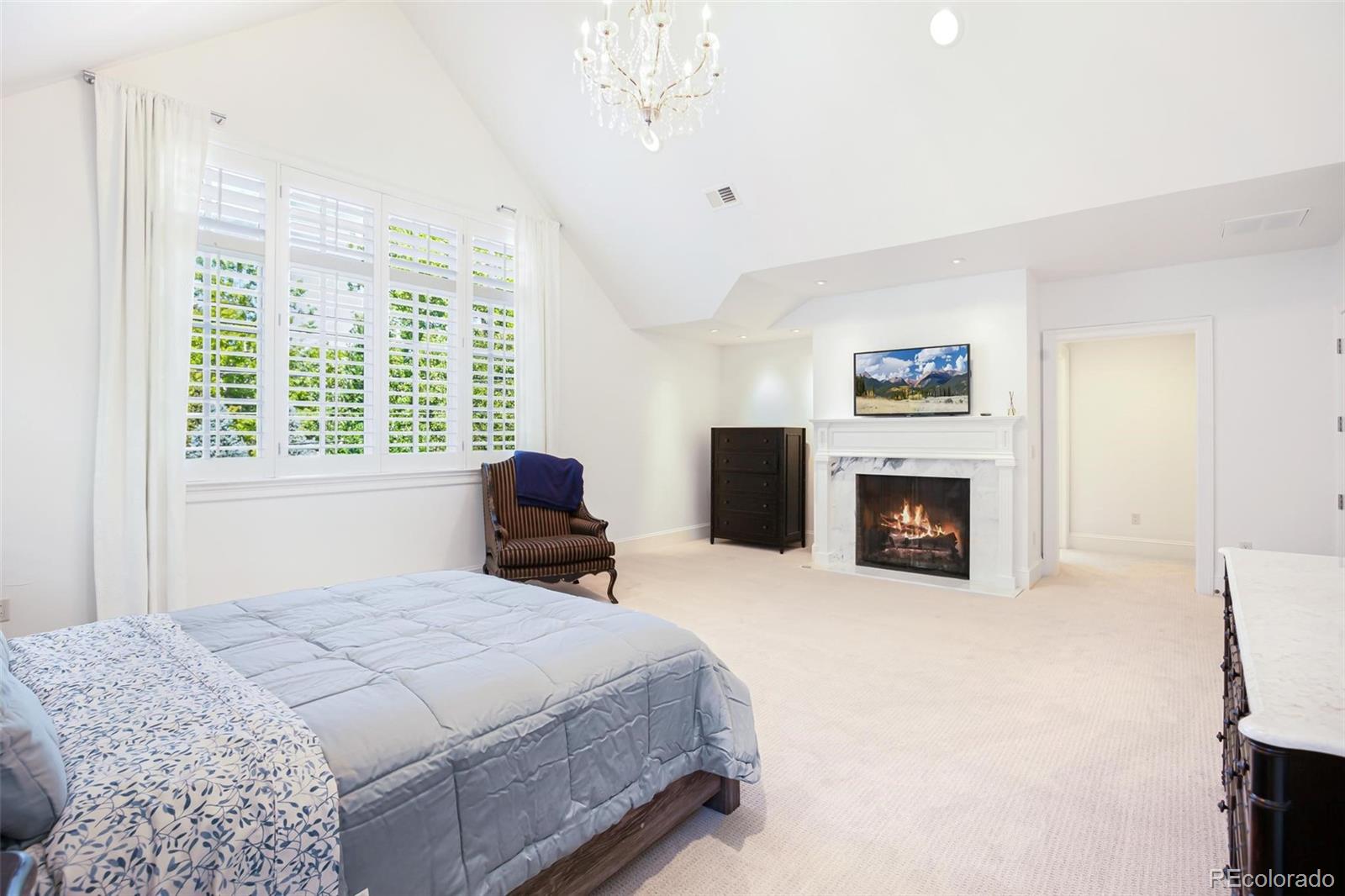 MLS Image #20 for 25 s elm street,denver, Colorado