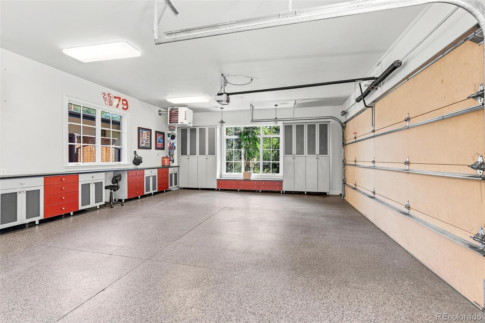 MLS Image #36 for 25 s elm street,denver, Colorado