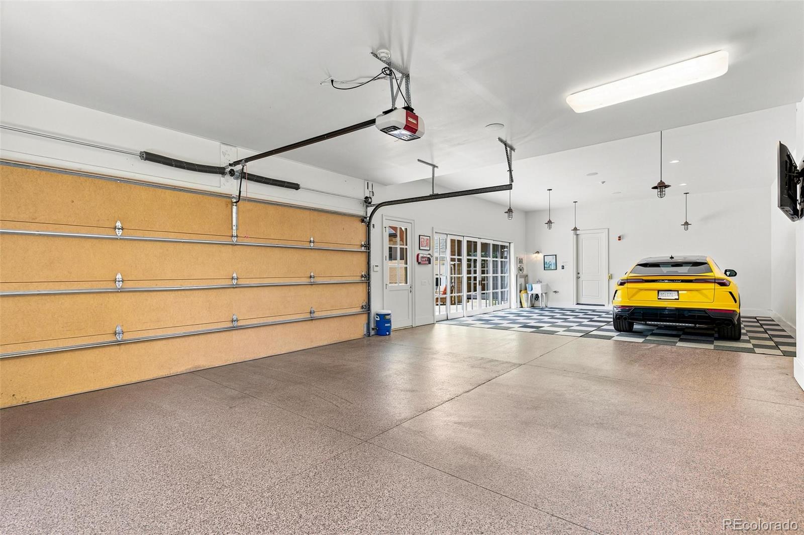 MLS Image #37 for 25 s elm street,denver, Colorado