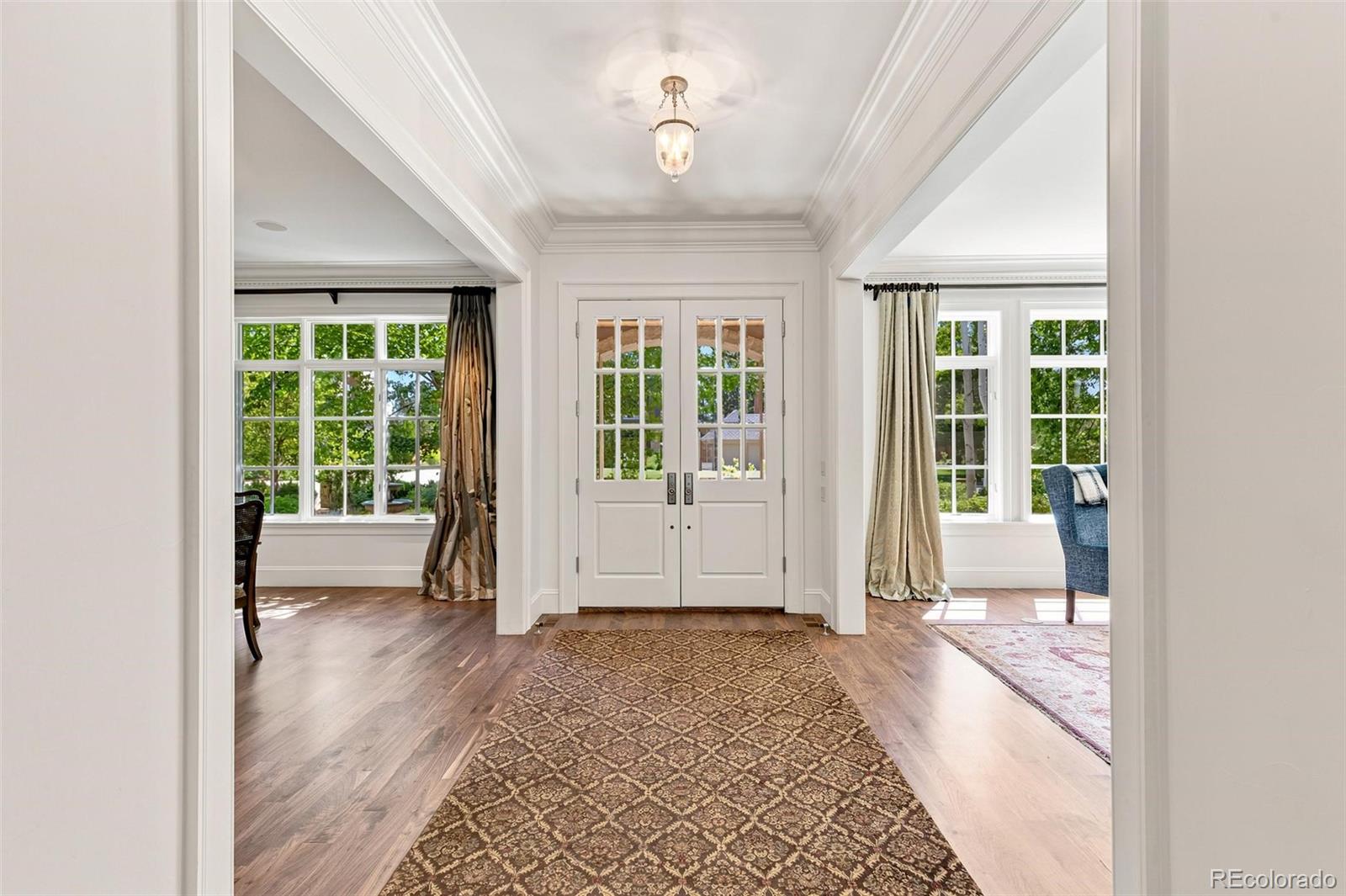 MLS Image #4 for 25 s elm street,denver, Colorado
