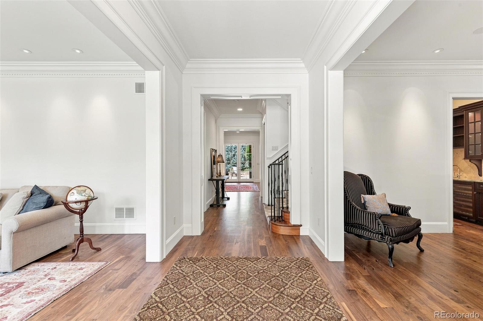 MLS Image #7 for 25 s elm street,denver, Colorado