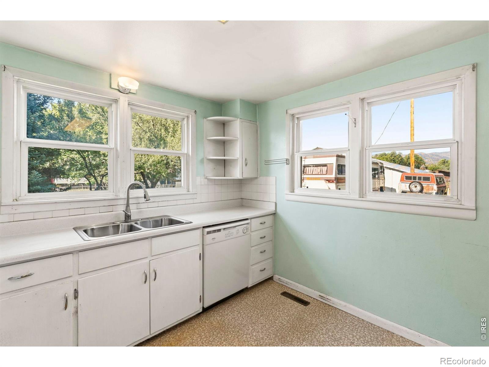 MLS Image #18 for 515 n sunset street,fort collins, Colorado
