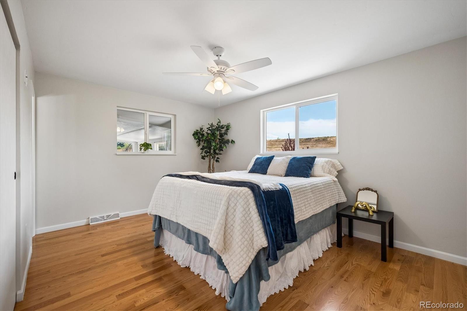 MLS Image #11 for 9864 w maryland drive,lakewood, Colorado