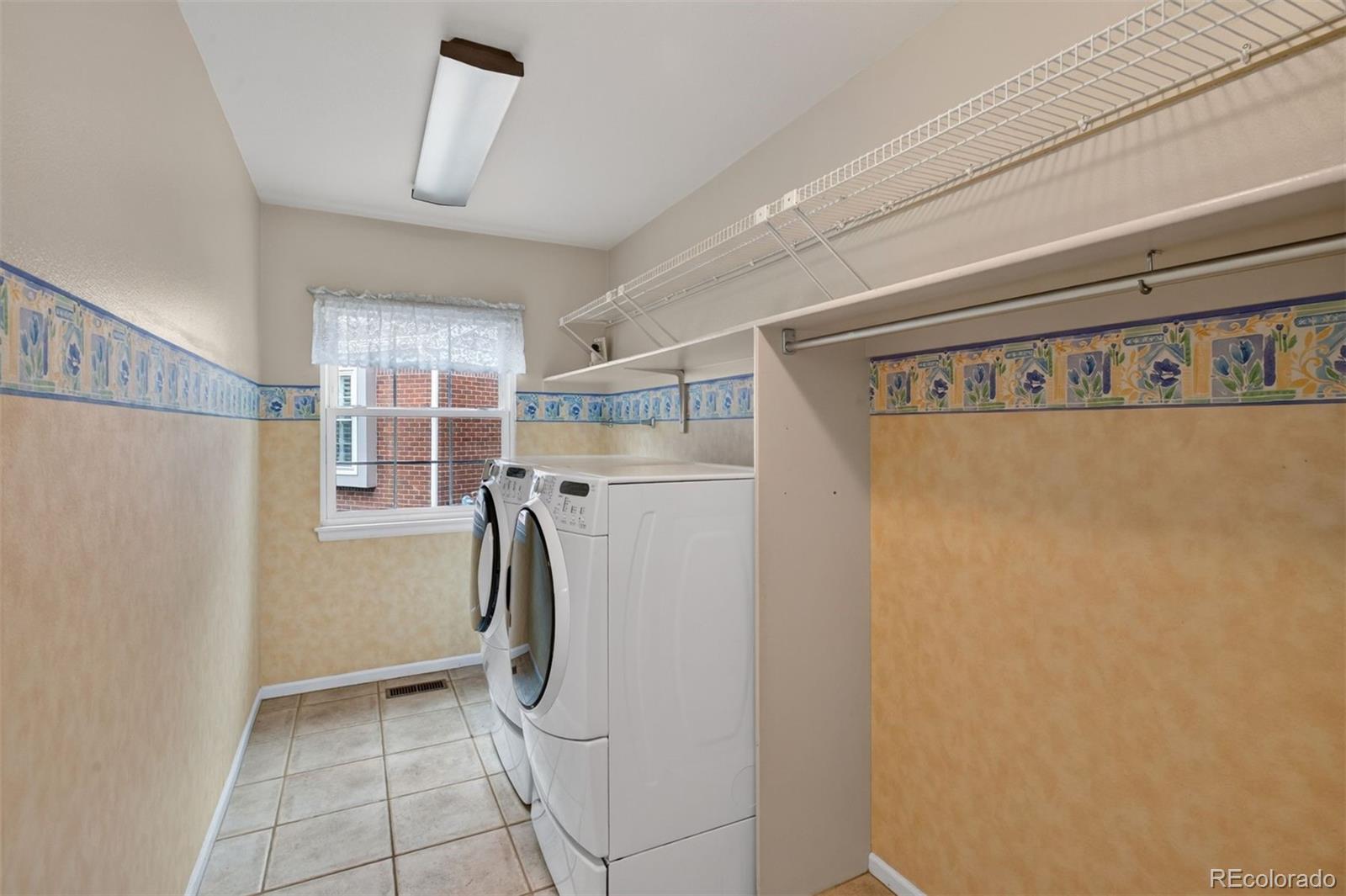 MLS Image #11 for 5927 e jamison lane,centennial, Colorado