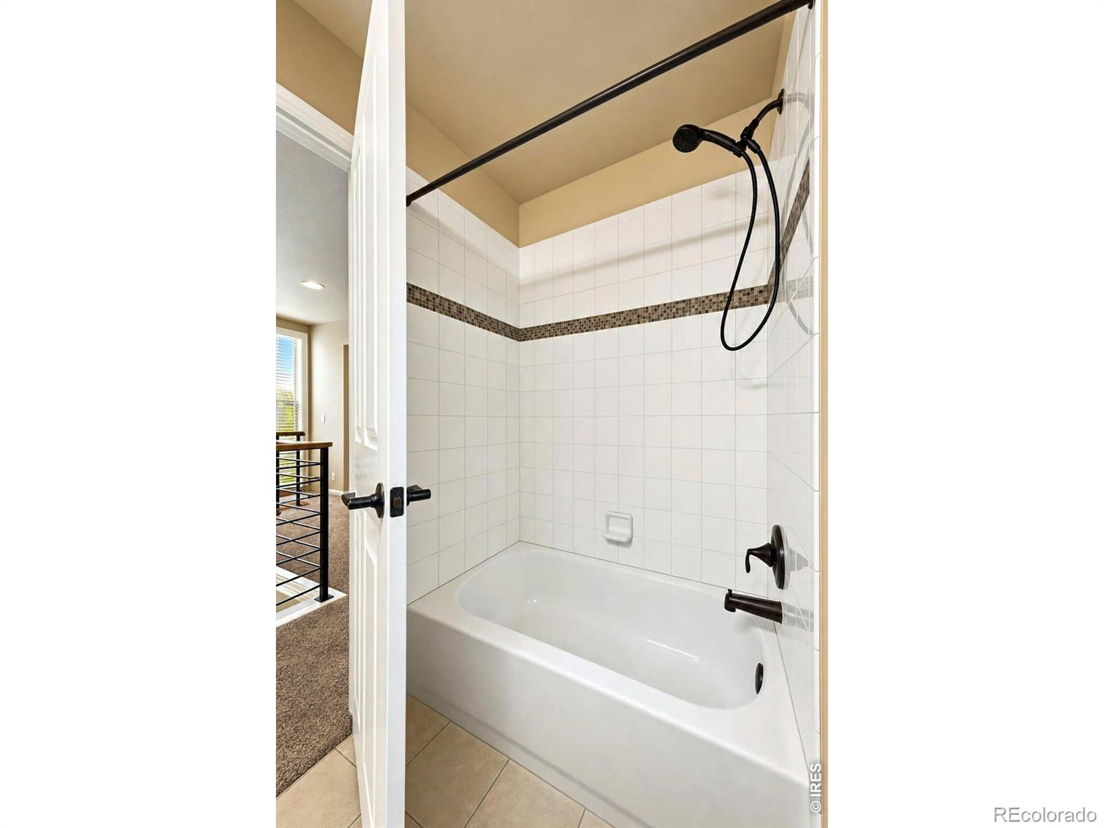 MLS Image #33 for 915  snowy plain road,fort collins, Colorado
