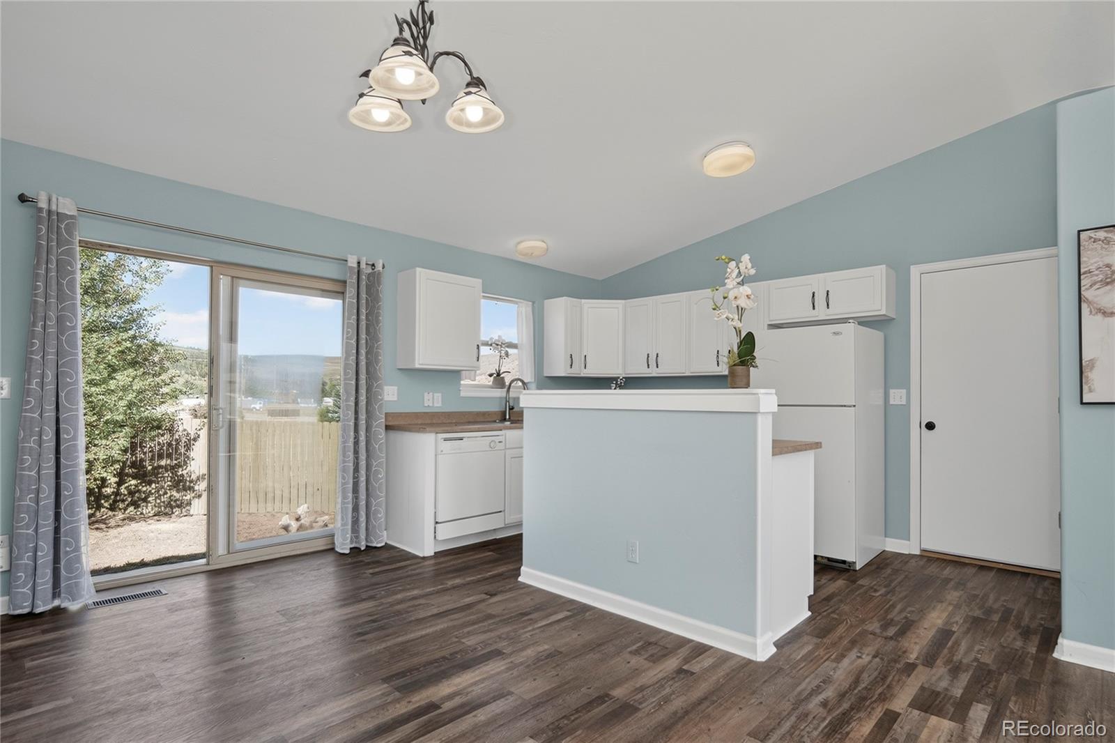 MLS Image #16 for 416 e cedar avenue,hot sulphur springs, Colorado
