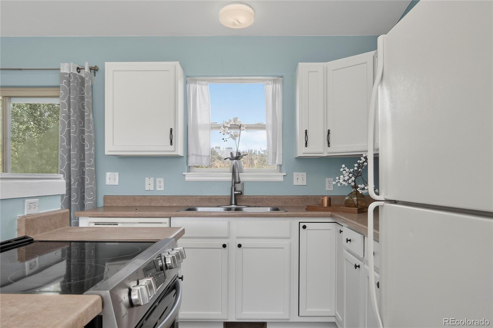 MLS Image #18 for 416 e cedar avenue,hot sulphur springs, Colorado