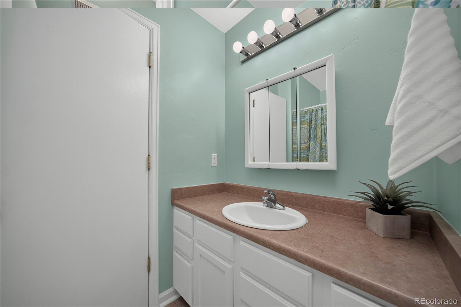 MLS Image #22 for 416 e cedar avenue,hot sulphur springs, Colorado