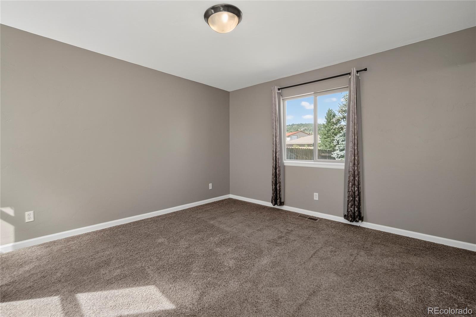 MLS Image #24 for 416 e cedar avenue,hot sulphur springs, Colorado