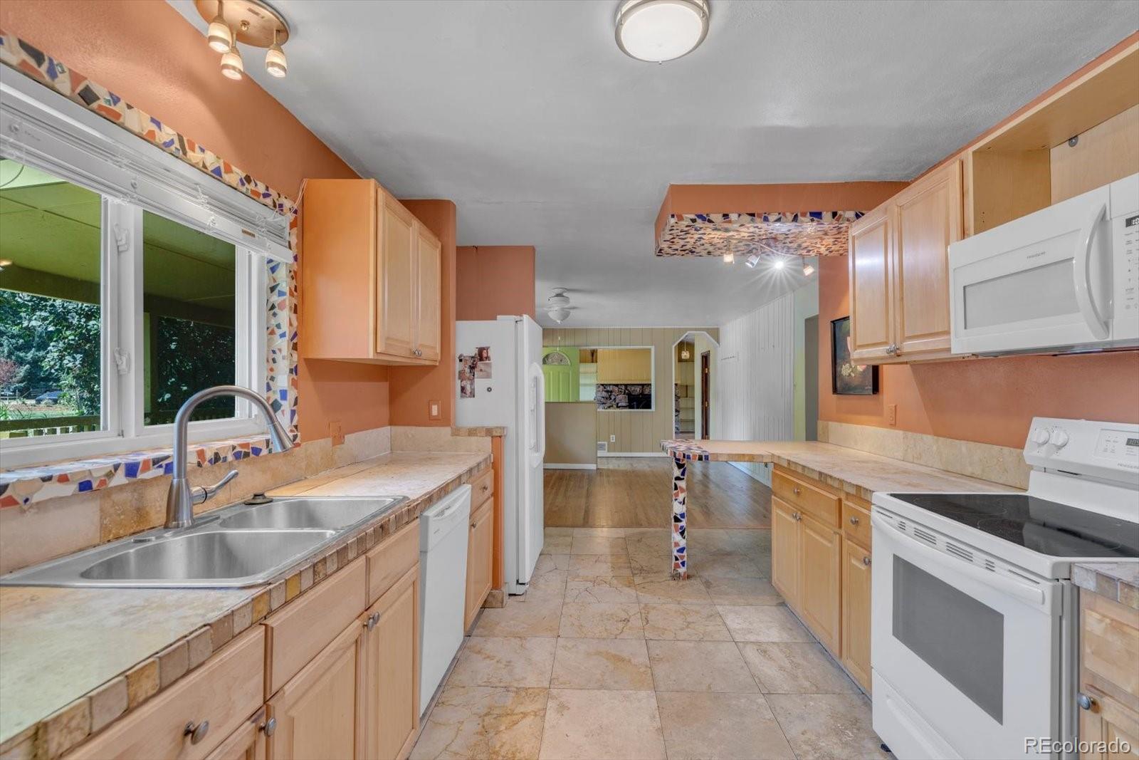 MLS Image #10 for 8165 w 19th avenue,lakewood, Colorado