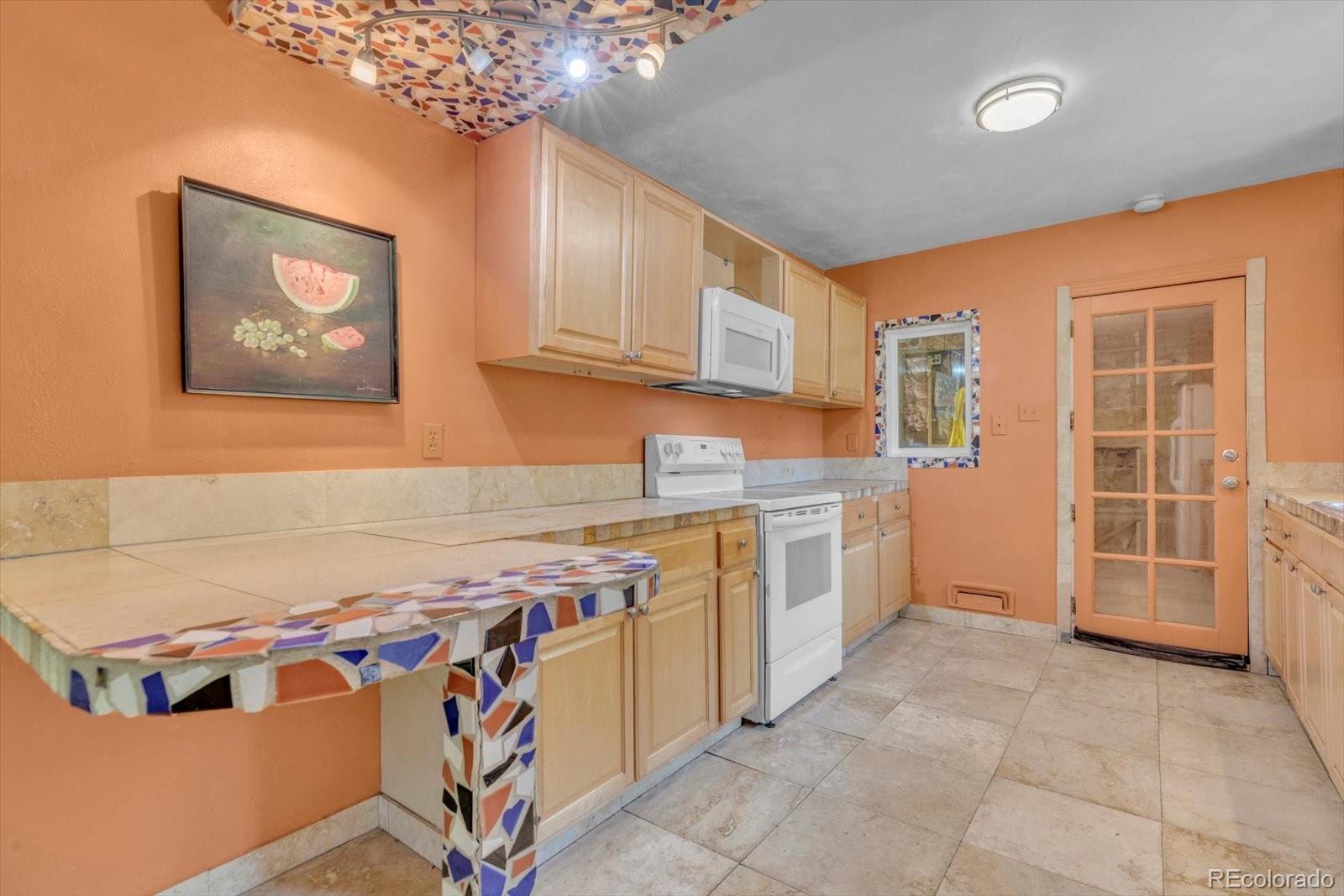 MLS Image #11 for 8165 w 19th avenue,lakewood, Colorado