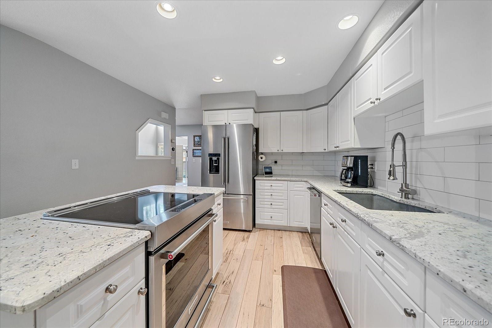 MLS Image #11 for 9497  southern hills circle b,lone tree, Colorado