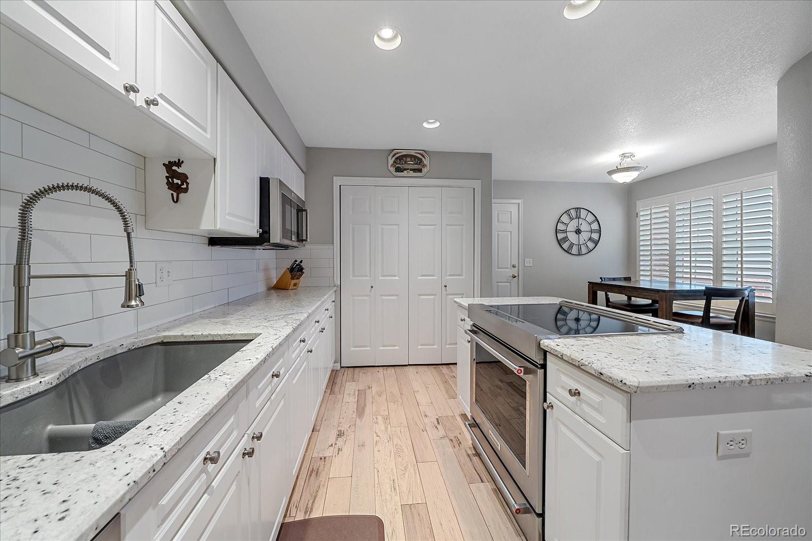 MLS Image #12 for 9497  southern hills circle b,lone tree, Colorado