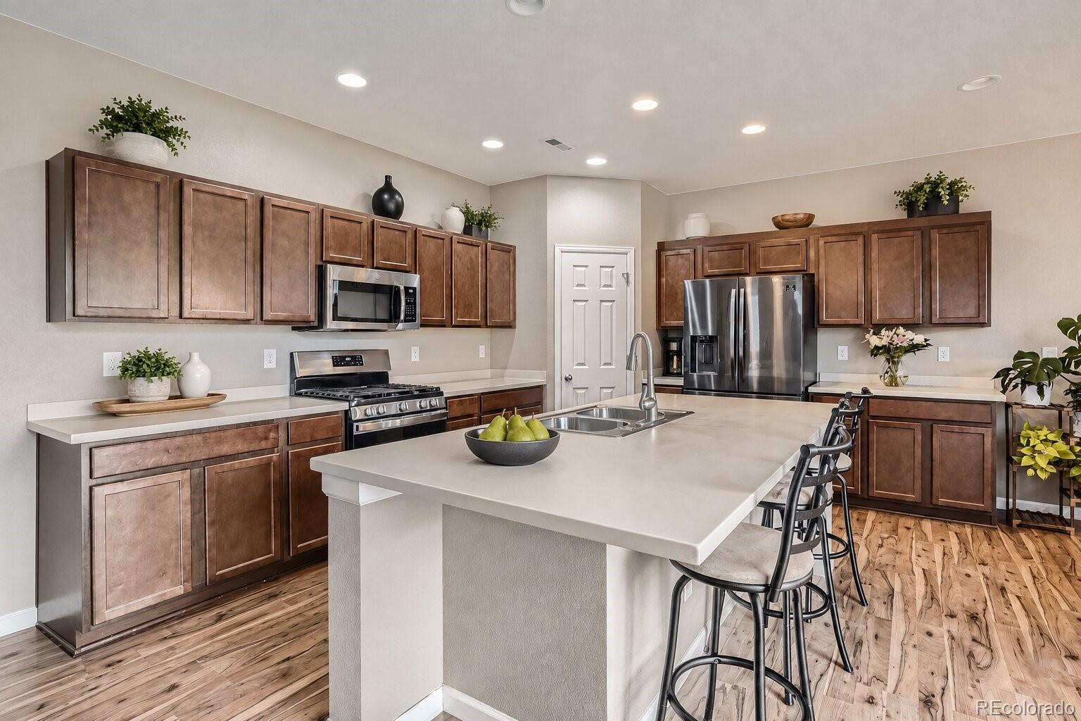 MLS Image #8 for 806  white crow street,aurora, Colorado